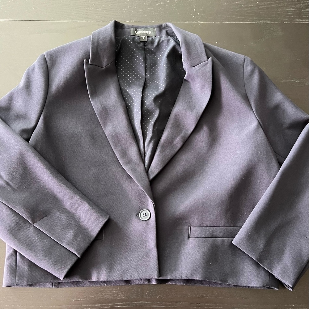 Cropped One-Button Blazer - image 1